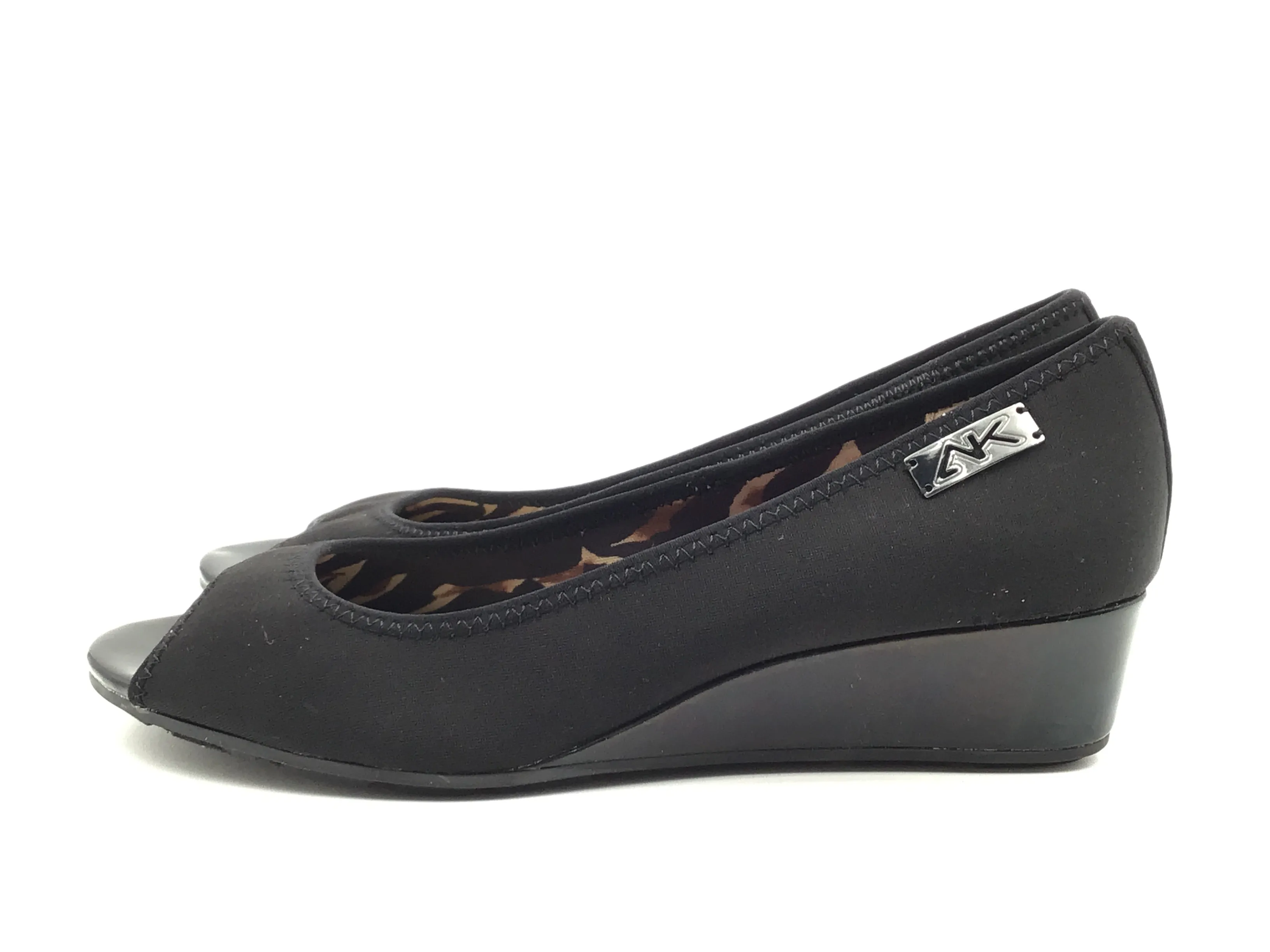 Shoes Flats By Mia In Black, Size: 7.5