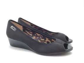 Shoes Flats By Mia In Black, Size: 7.5