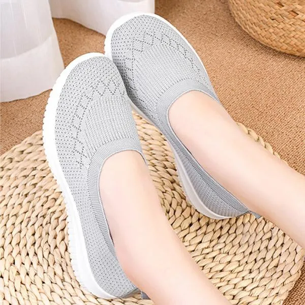 Women's Breathable Fly Woven Soft Sole Cloth Shoes 05153450C