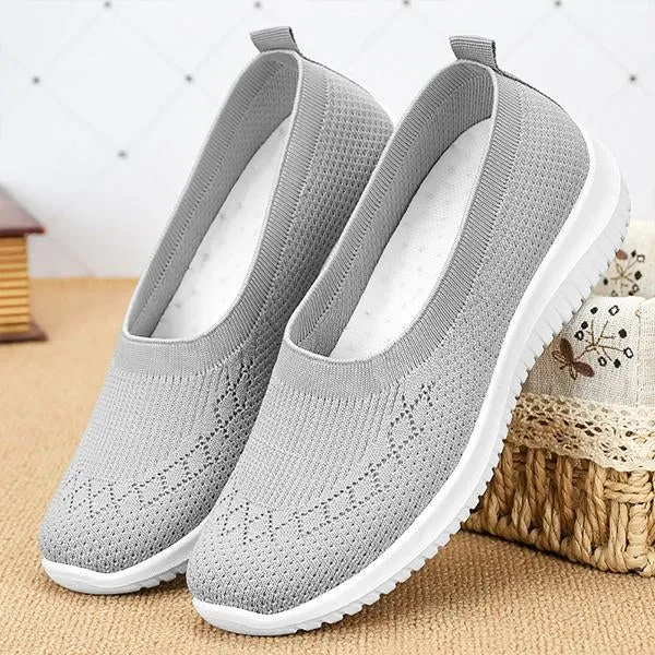 Women's Breathable Fly Woven Soft Sole Cloth Shoes 05153450C